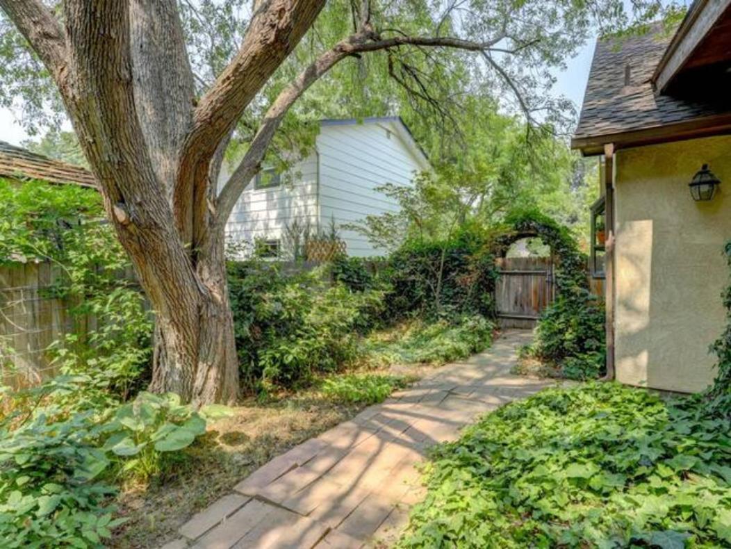 Experience Nirvana With Artwork Collections From Around The Globe Located In Lakewood Neighborhood In Se Boise Next To A Park, Minutes From Bown Crossing And The Boise River, 10 Minutes To Downtown, 4 Beds, Sleeps 8, Pets Welcome In Large Fenced In Y Zewnętrze zdjęcie