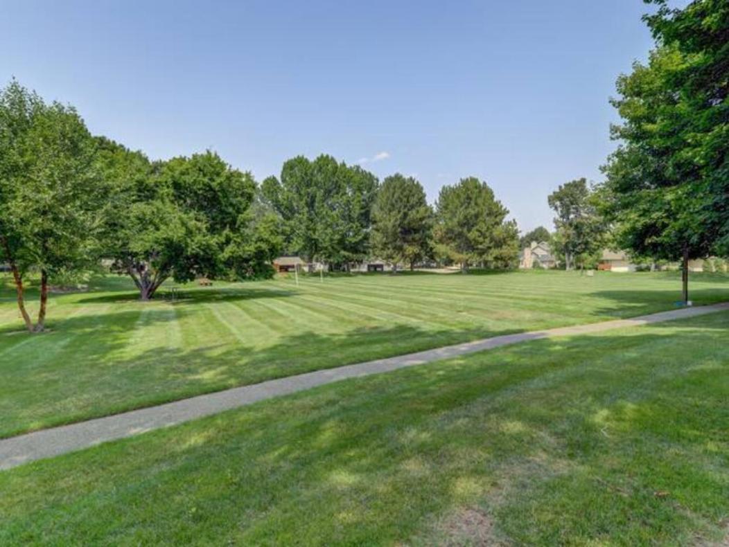 Experience Nirvana With Artwork Collections From Around The Globe Located In Lakewood Neighborhood In Se Boise Next To A Park, Minutes From Bown Crossing And The Boise River, 10 Minutes To Downtown, 4 Beds, Sleeps 8, Pets Welcome In Large Fenced In Y Zewnętrze zdjęcie